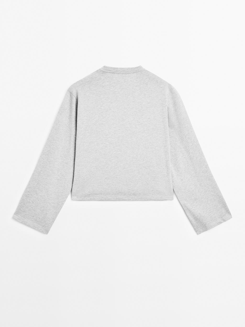 Oversize T-shirt with pocket details