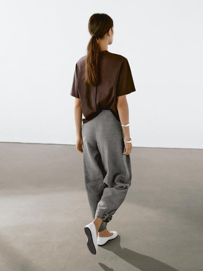 Short sleeve T-shirt with topstitching detail