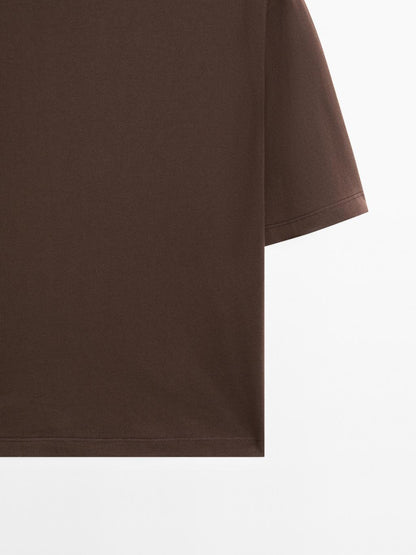 Short sleeve T-shirt with topstitching detail