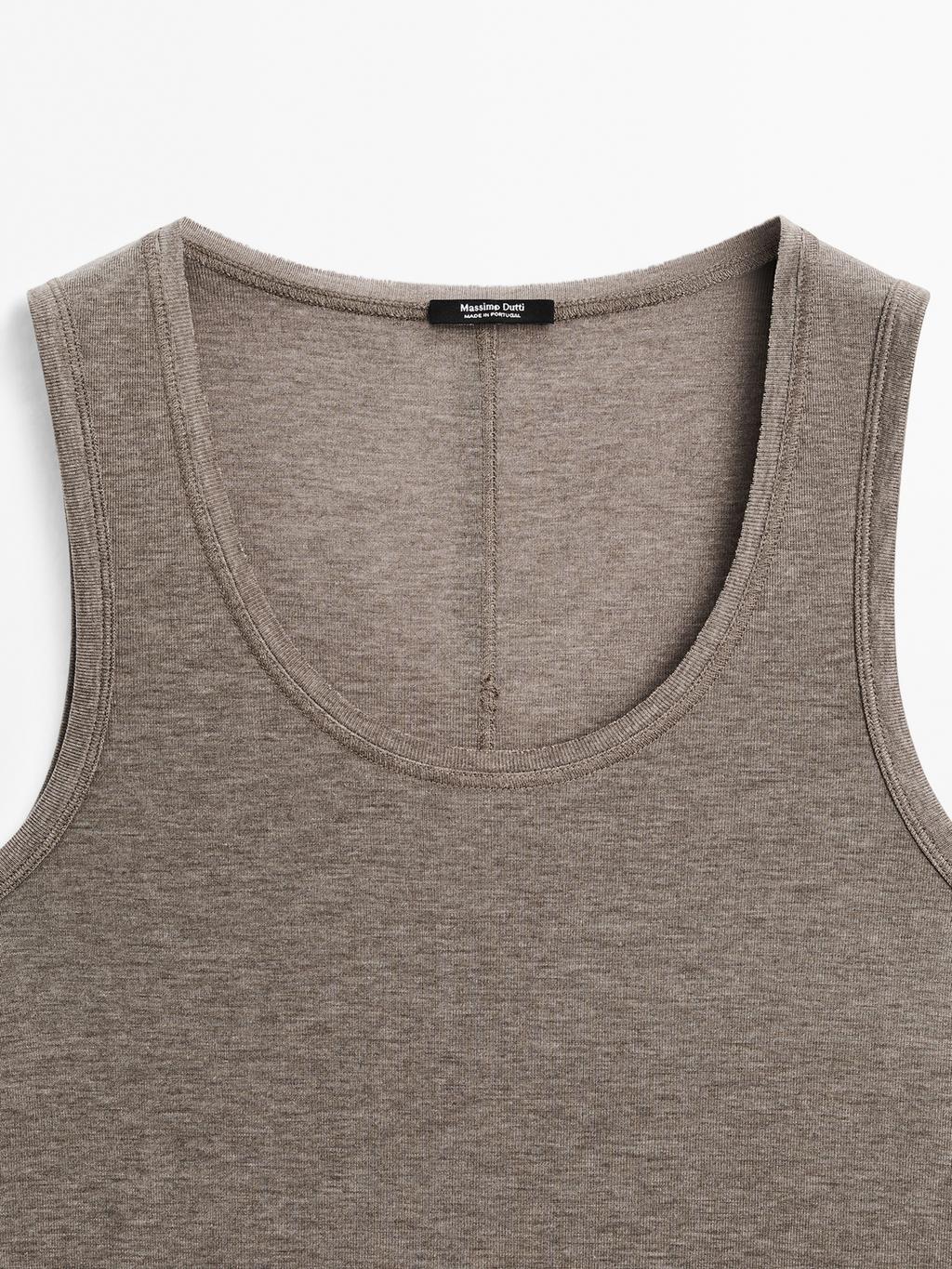 Round neck top with seam details