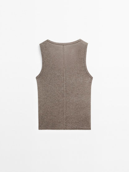 Round neck top with seam details