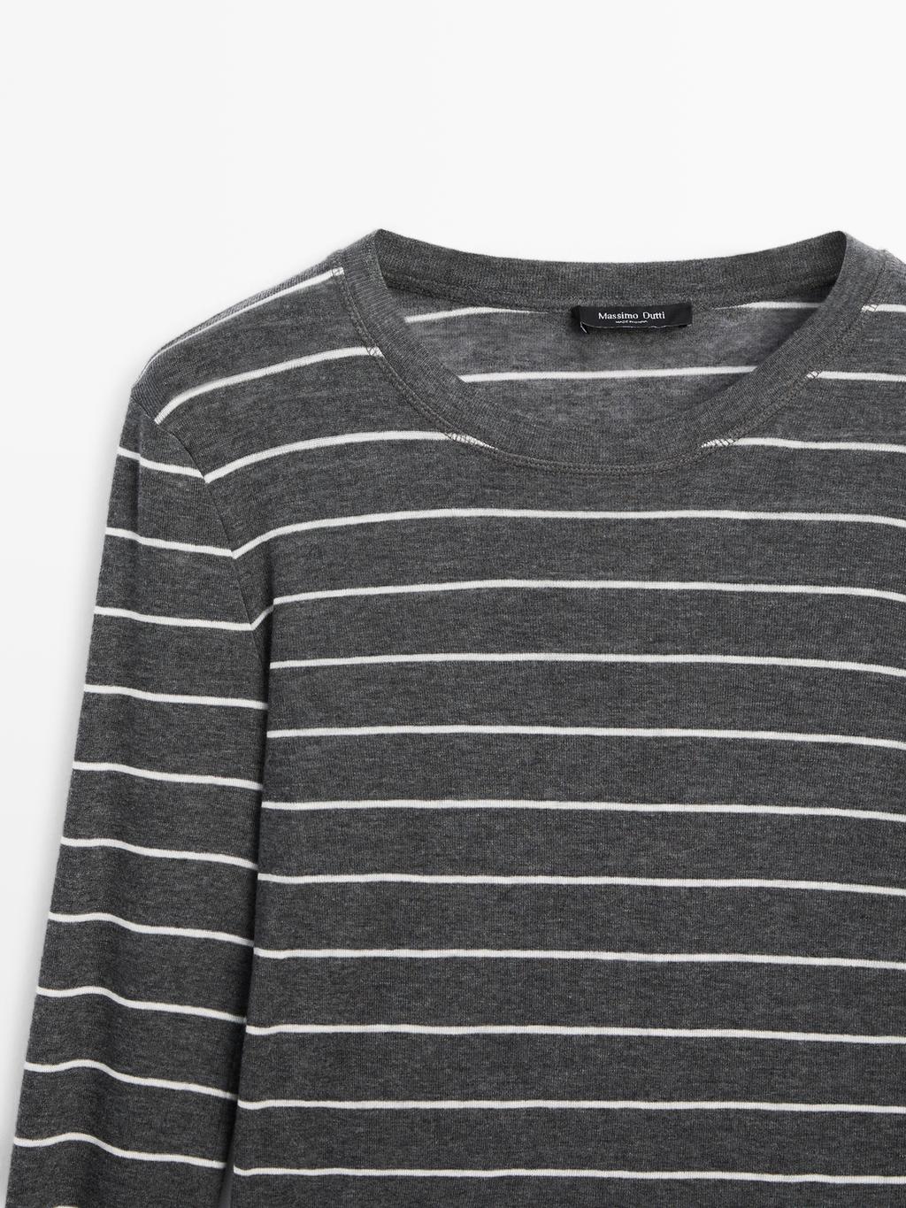 Lightweight striped long sleeve T-shirt