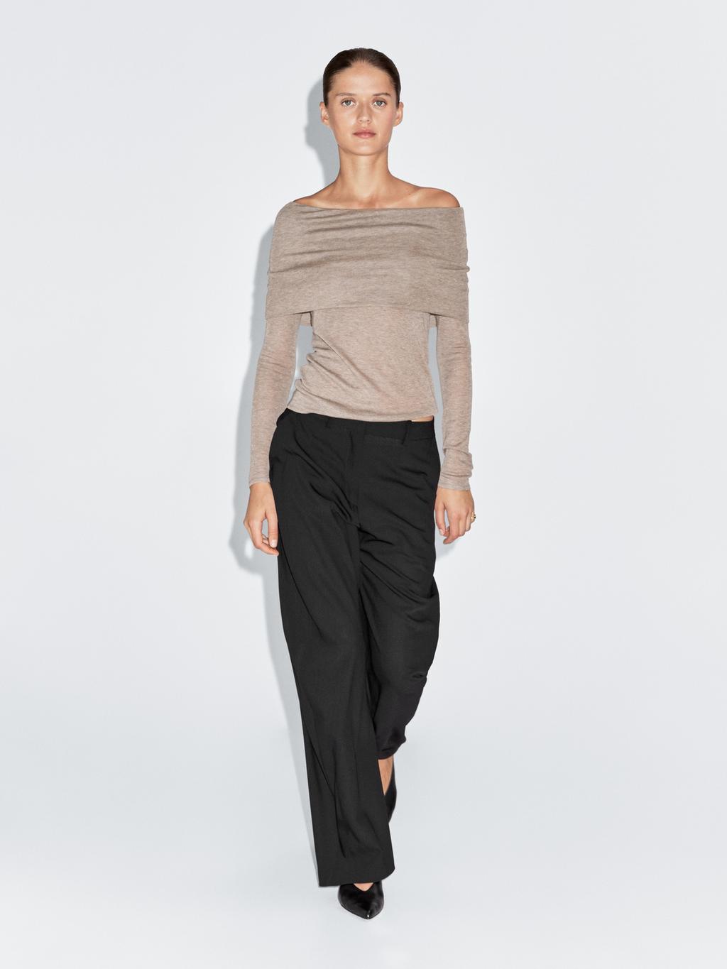 Long sleeve strapless T-shirt