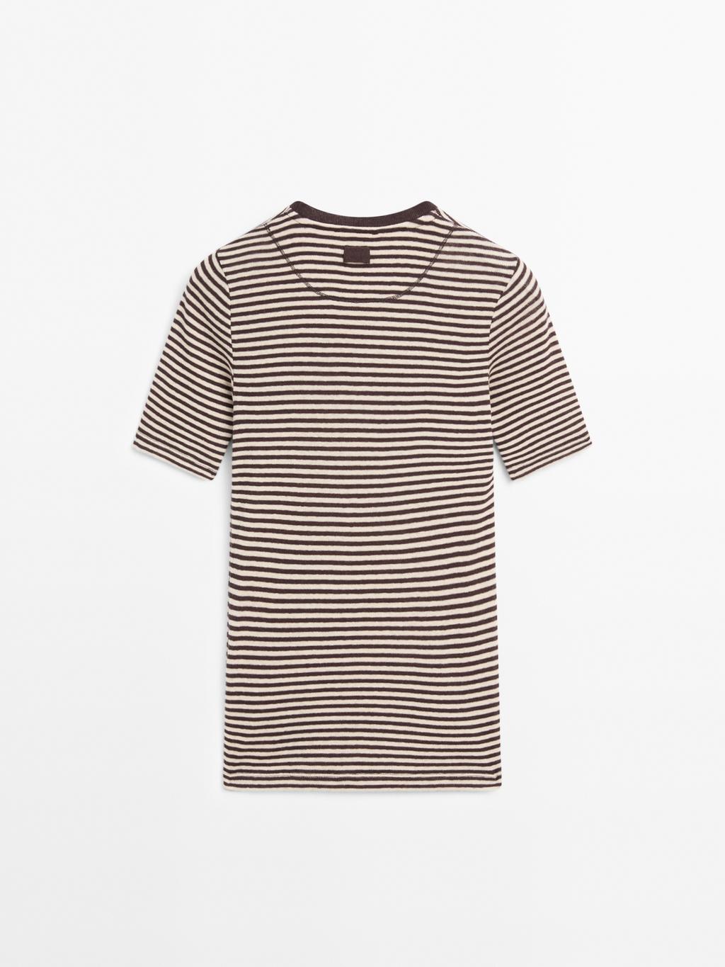 Short sleeve striped shirt
