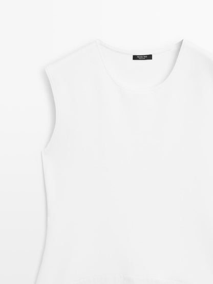 Long sleeveless contrast dress