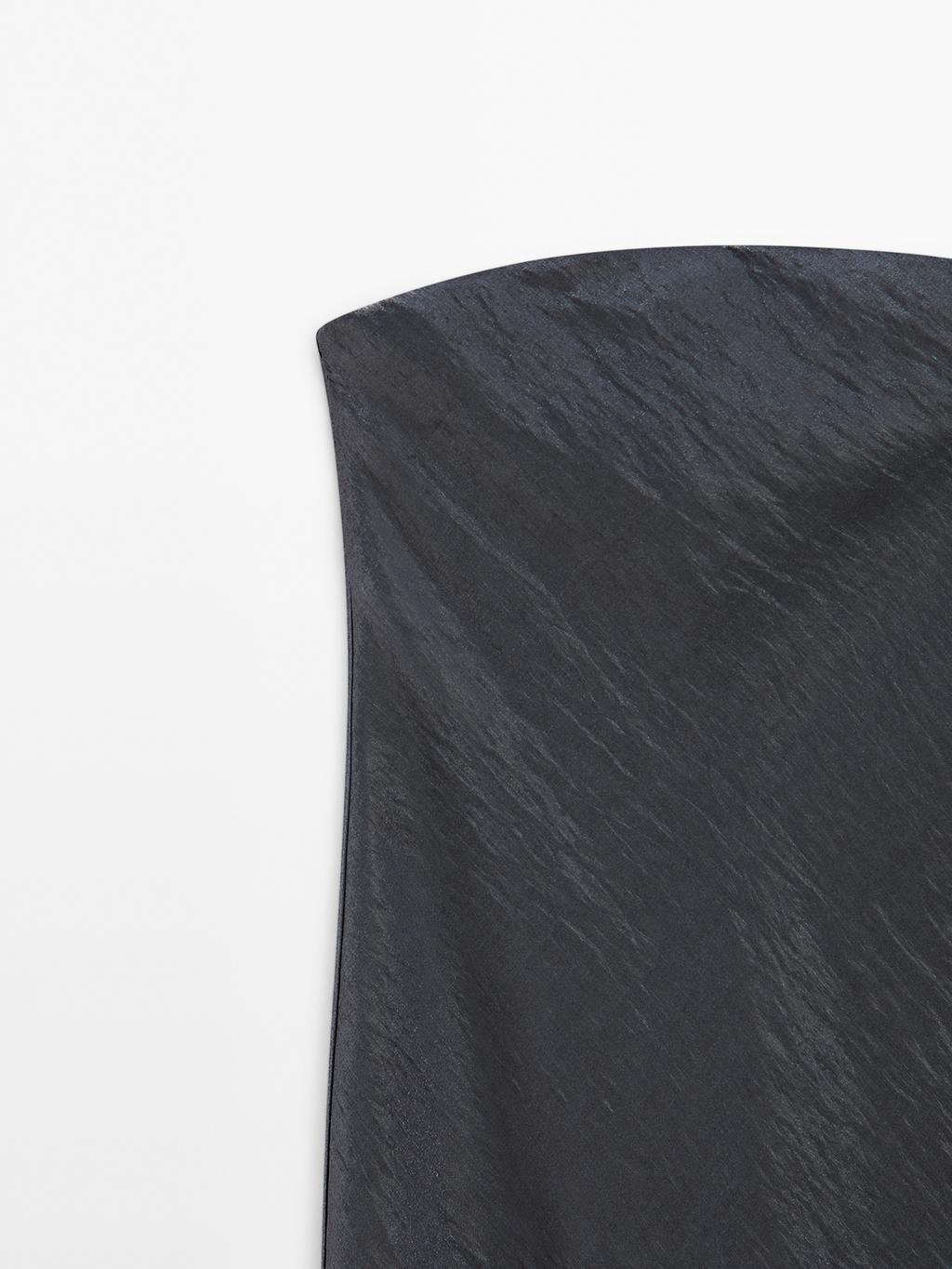 Flowing strapless midi dress