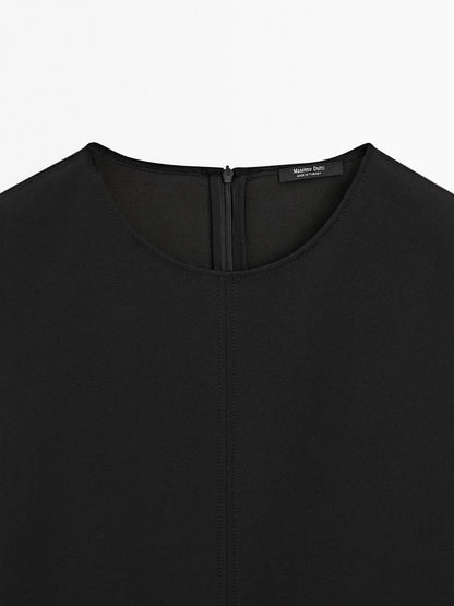 Short dress with button details