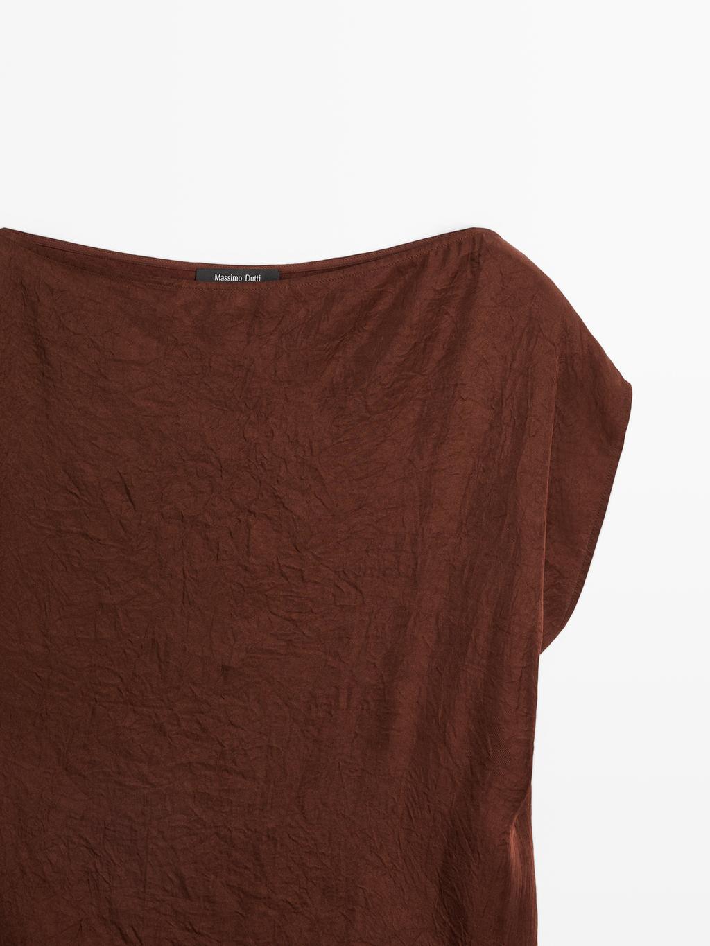 Long dress with gathered waist detail