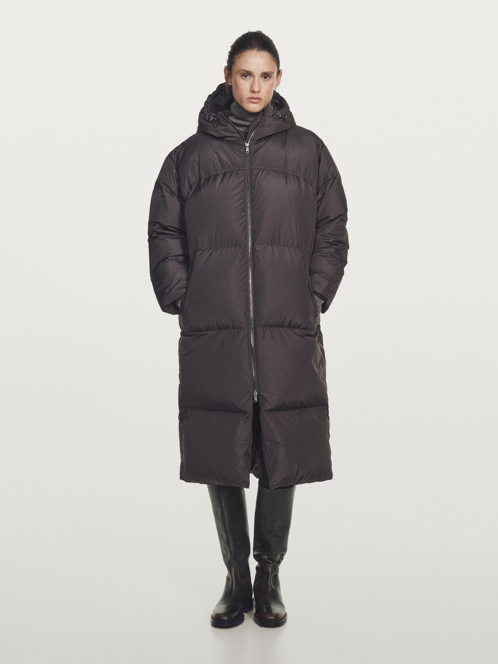 Long water-repellent puffer down jacket with hood