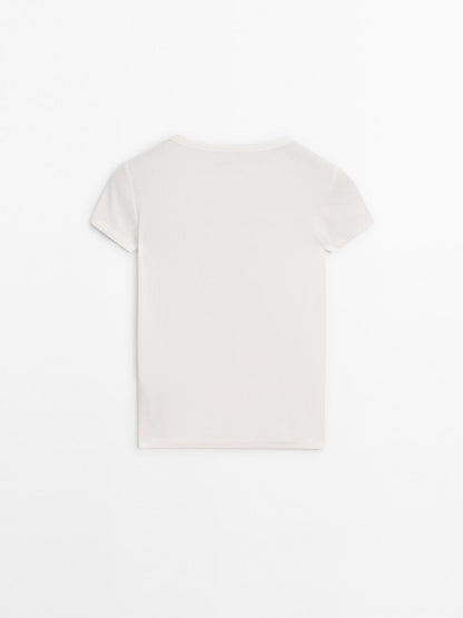 Short sleeve T-shirt with trim details
