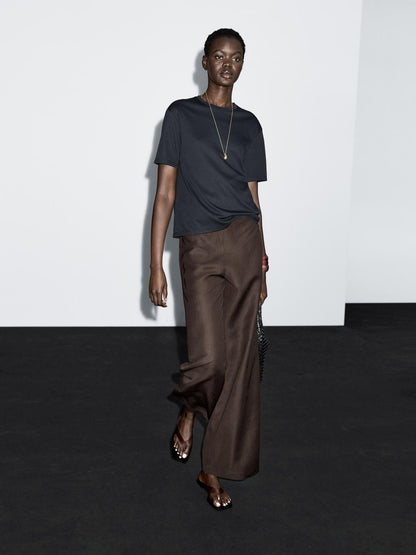 Short-sleeve T-shirt with back seam detail