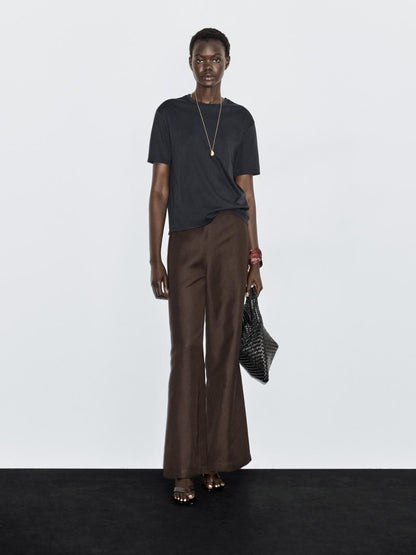 Short-sleeve T-shirt with back seam detail