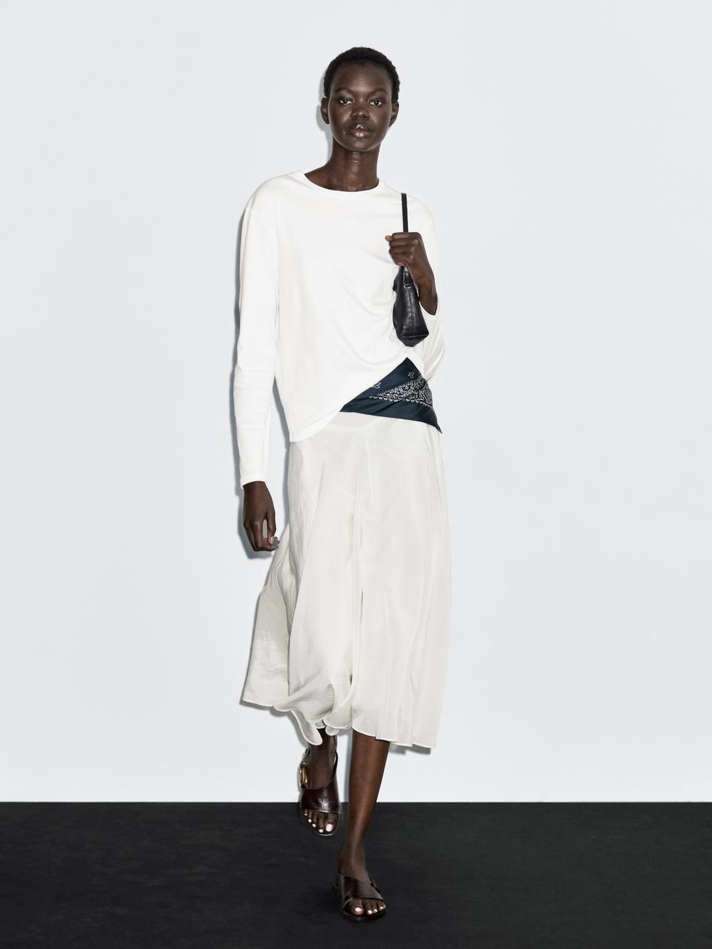 Long sleeve T-shirt with seam detail