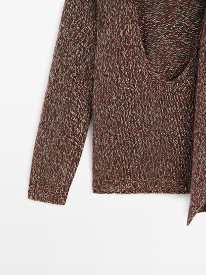 V-neck knit sweater with scarf - STUDIO