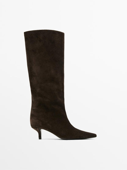 Heeled split leather boots