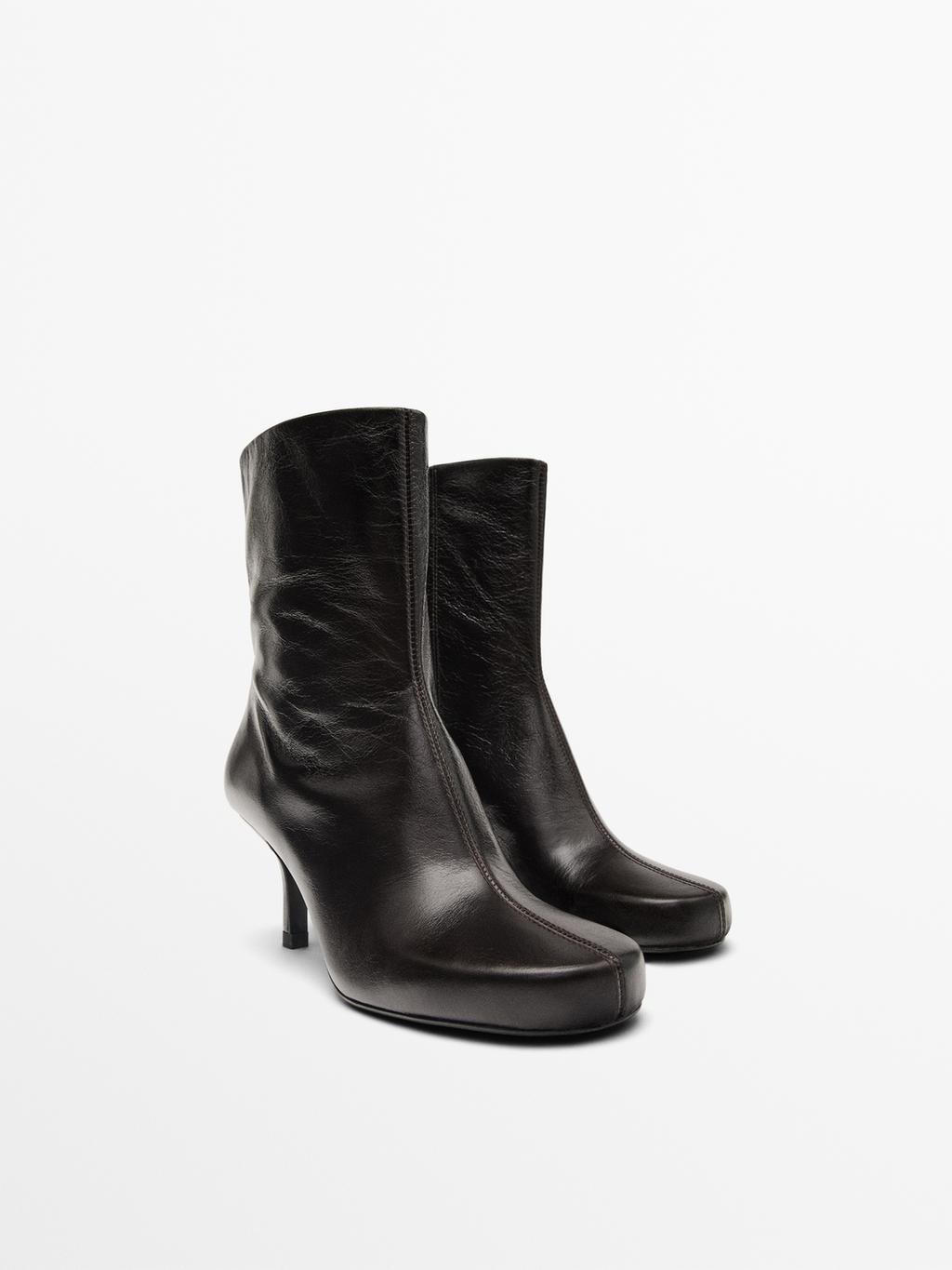 Shiny leather high-heel ankle boots
