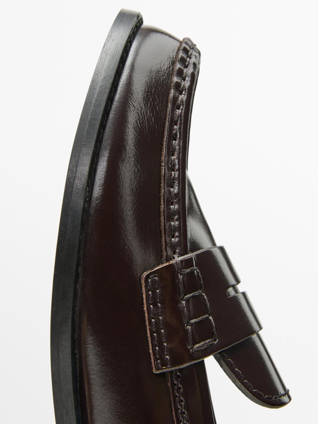 Leather loafers with glossy finish