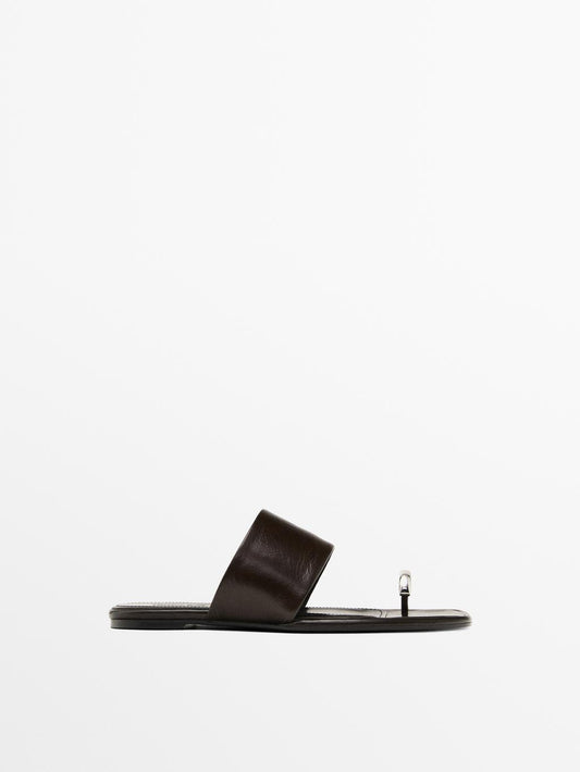 Leather flat slider sandals with ring detail