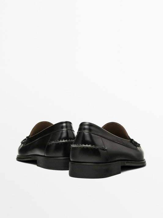 Leather loafers with penny strap