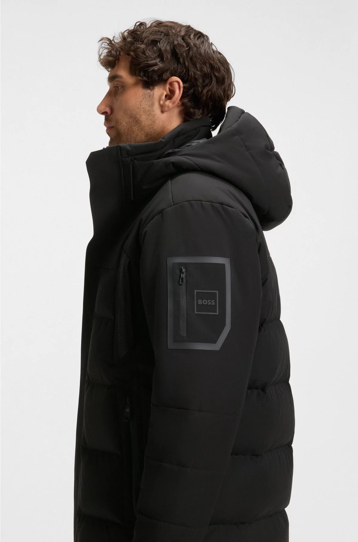 Water-repellent parka jacket with down filling